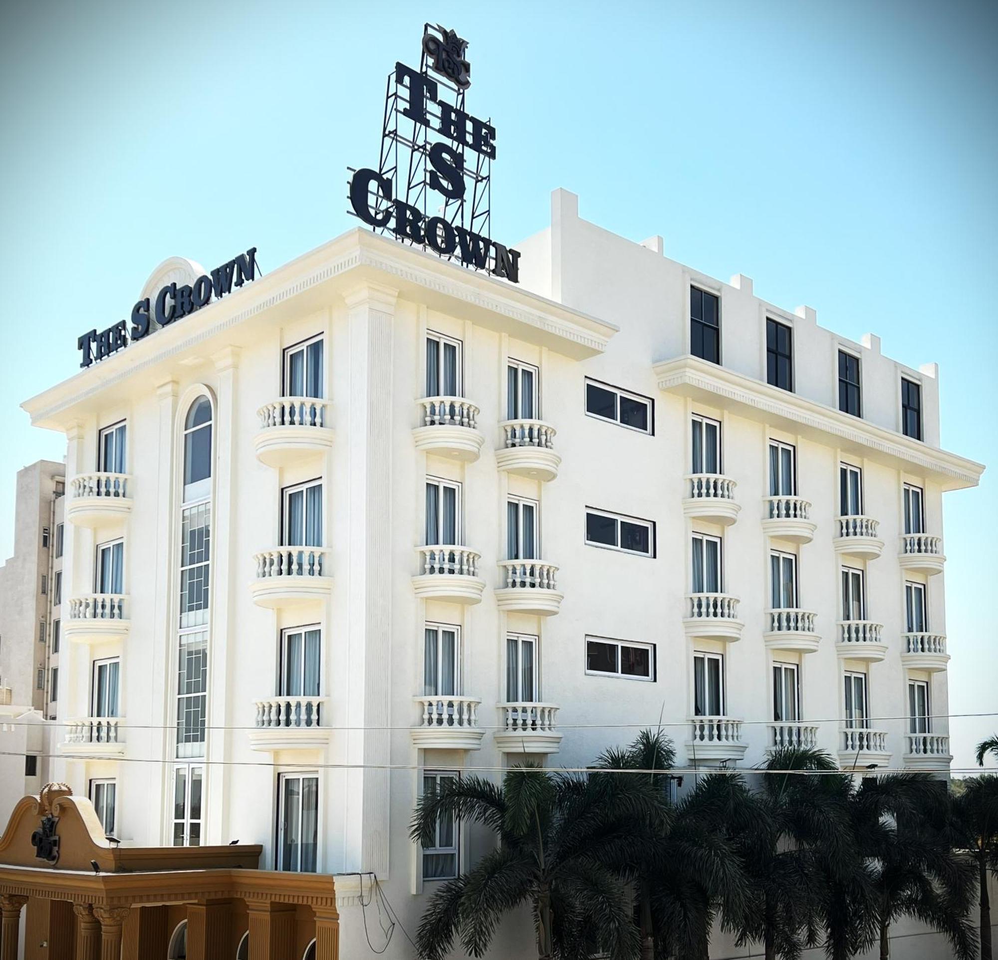 The S Crown Somnath Hotel ภายนอก รูปภาพ